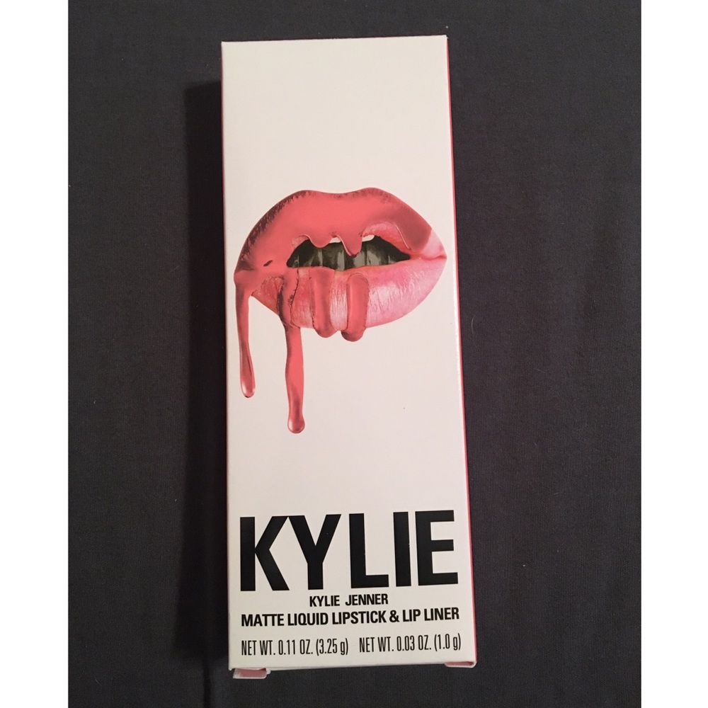 Kylie Cosmetics SHOW OFF liquid lipstick